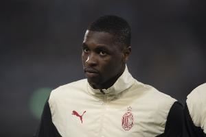 队报：28岁前巴黎&米兰后卫巴洛-图雷1+1合同加盟梅斯