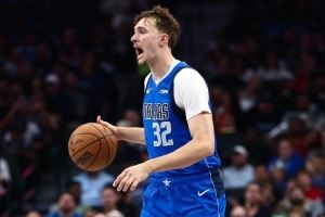 肯扬-杜林:弗拉格有马里昂那样的能量 欧文回归后将对他有利